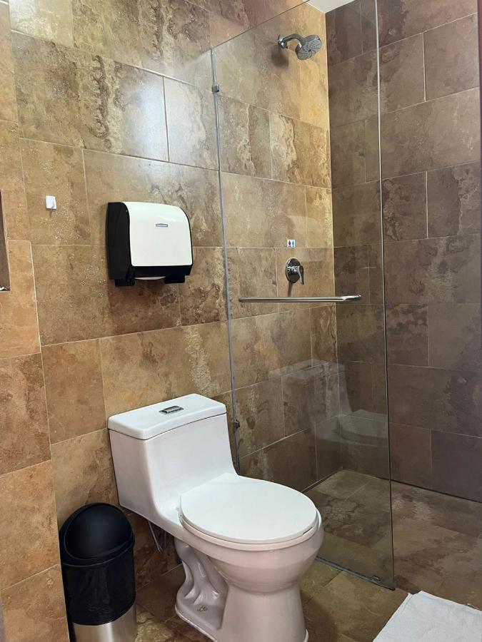 Hostal Camil Loja Bagian luar foto